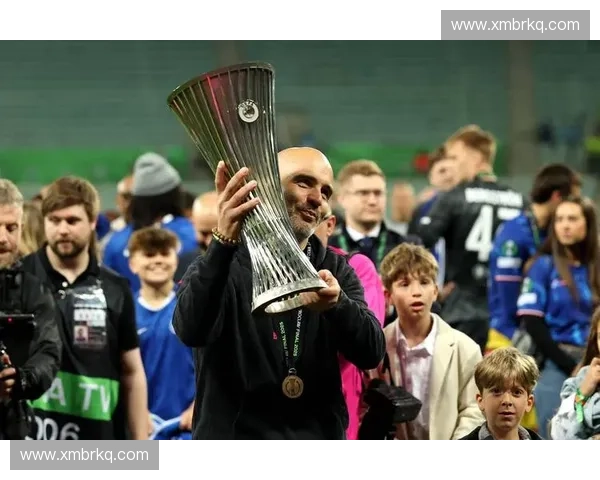 昨夜绿茵风云:女子欧冠四强战火激烈,切尔西与巴萨握手言和 昨夜绿茵风云:女子欧冠四强战火激烈,切尔西与巴萨握手言和